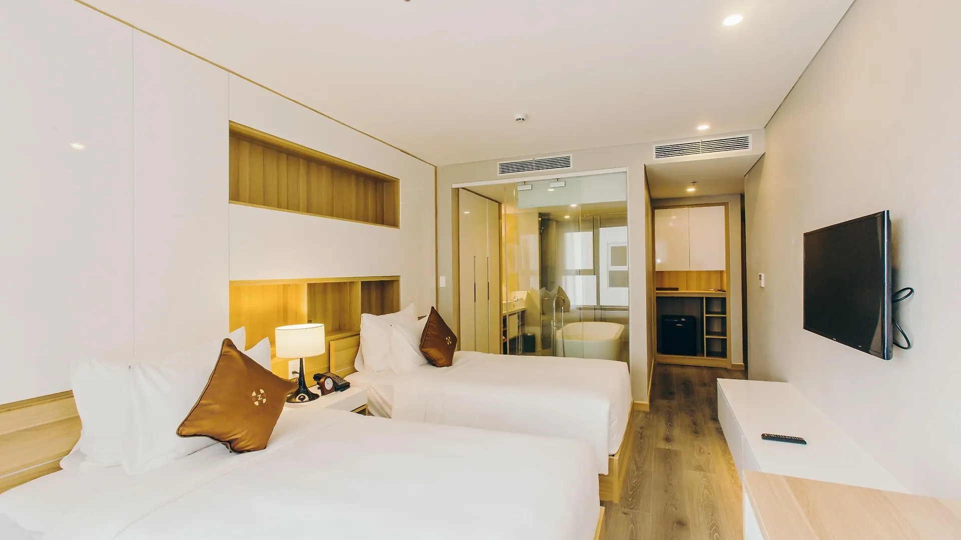 Zen Diamond Suites Hotel Da Nang